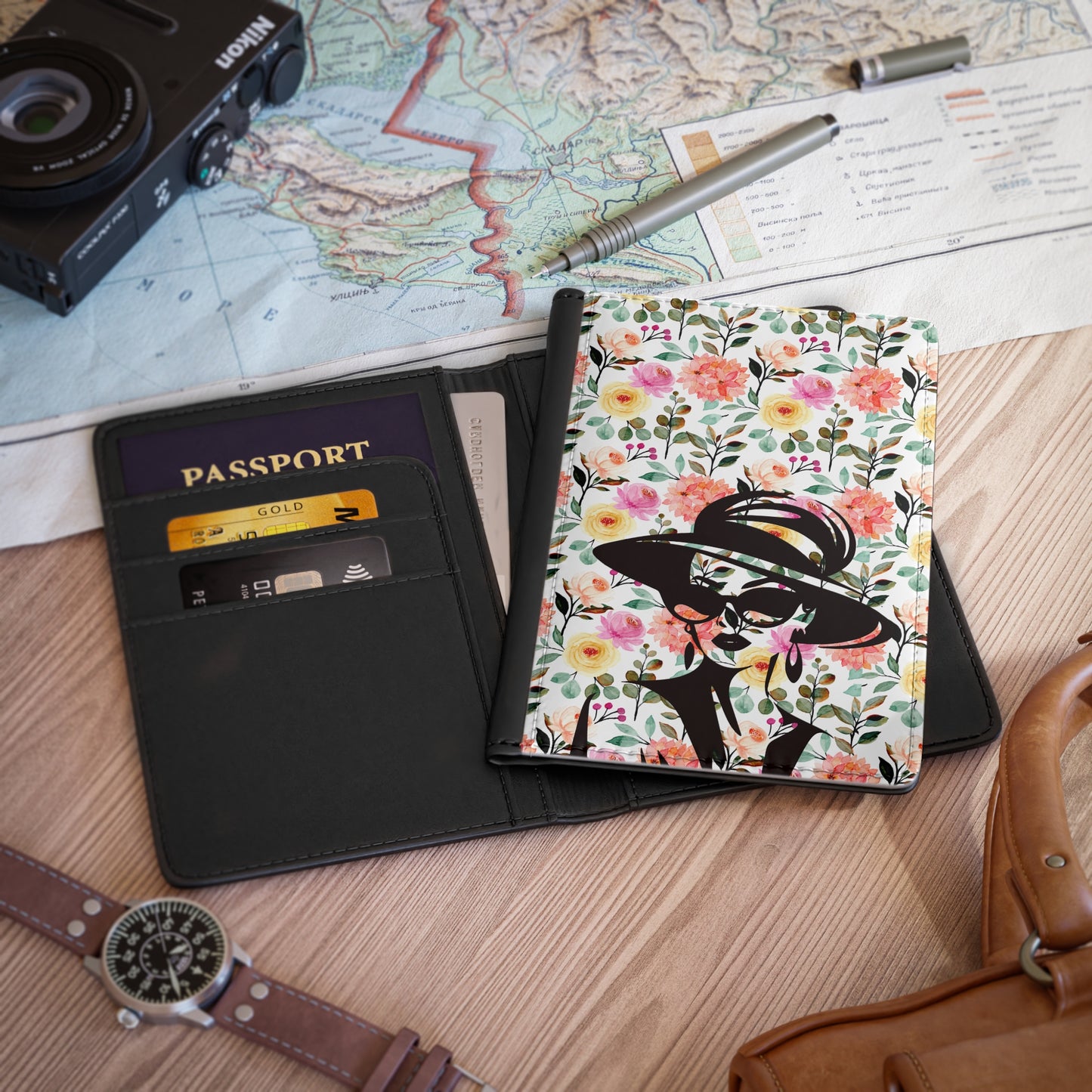 Floral Chic Passport holder 1