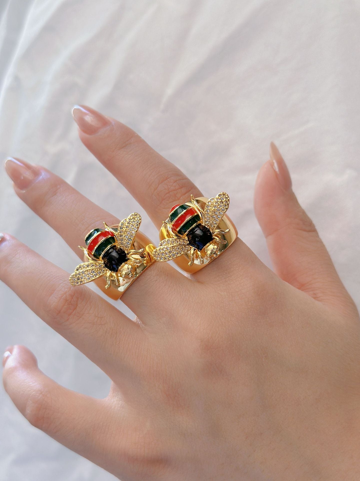 Bee Ring