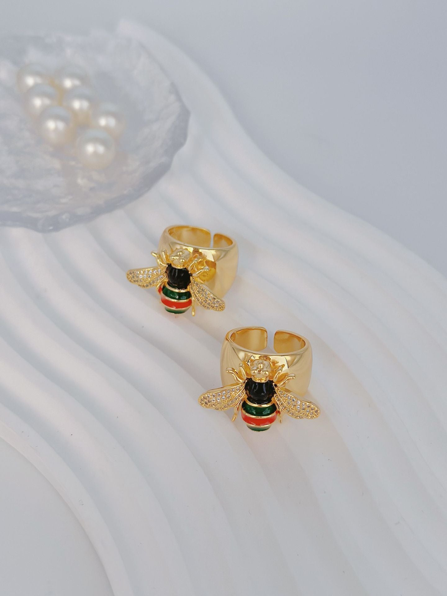 Bee Ring