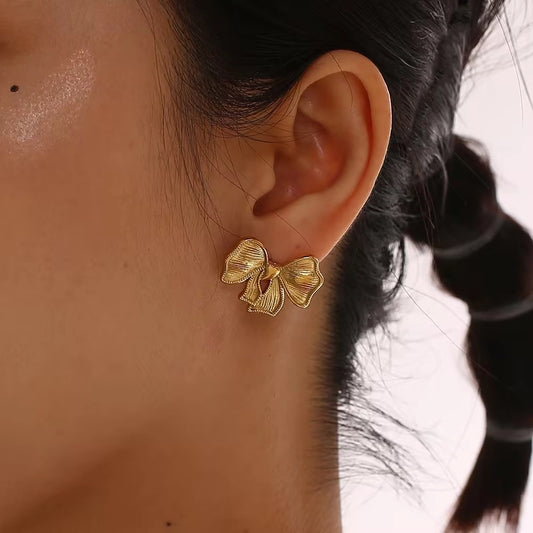 Classic Style Bow Knot Ear Studs (18K Gold Plated)