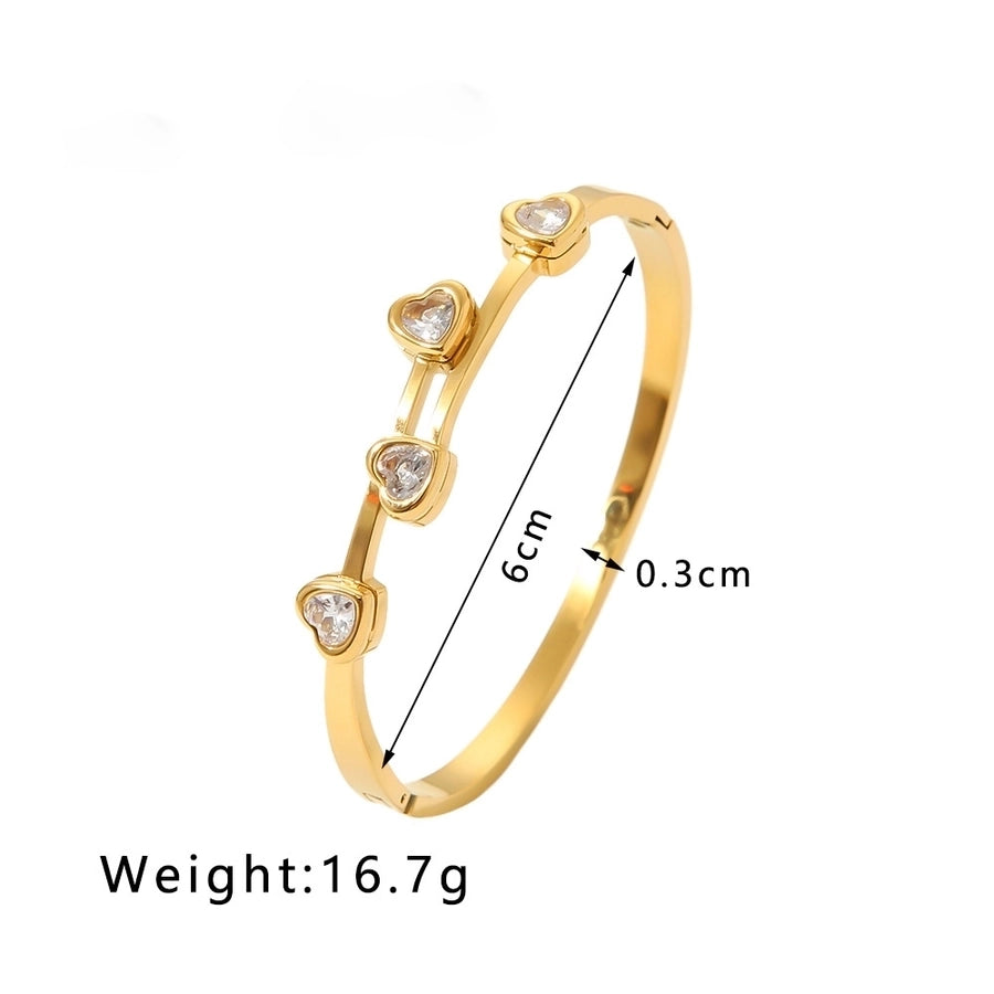 Heart on Your Sleeve Bangle (18K Gold)