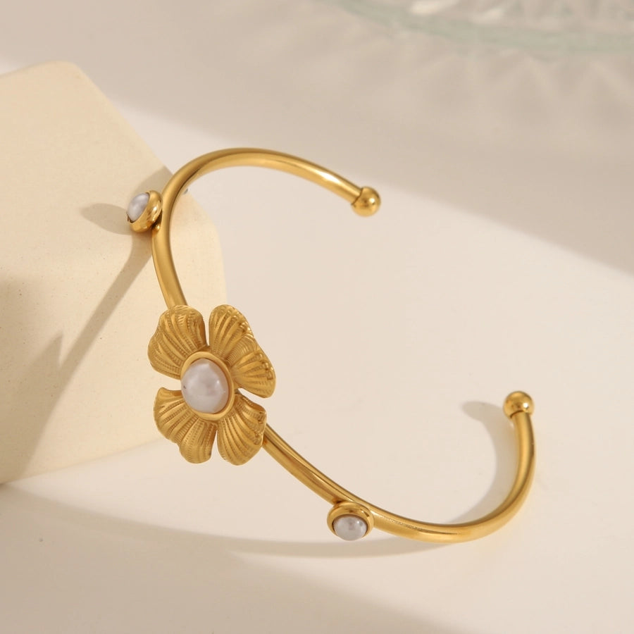 Gold and Pearl Bracelet (18K Gold)