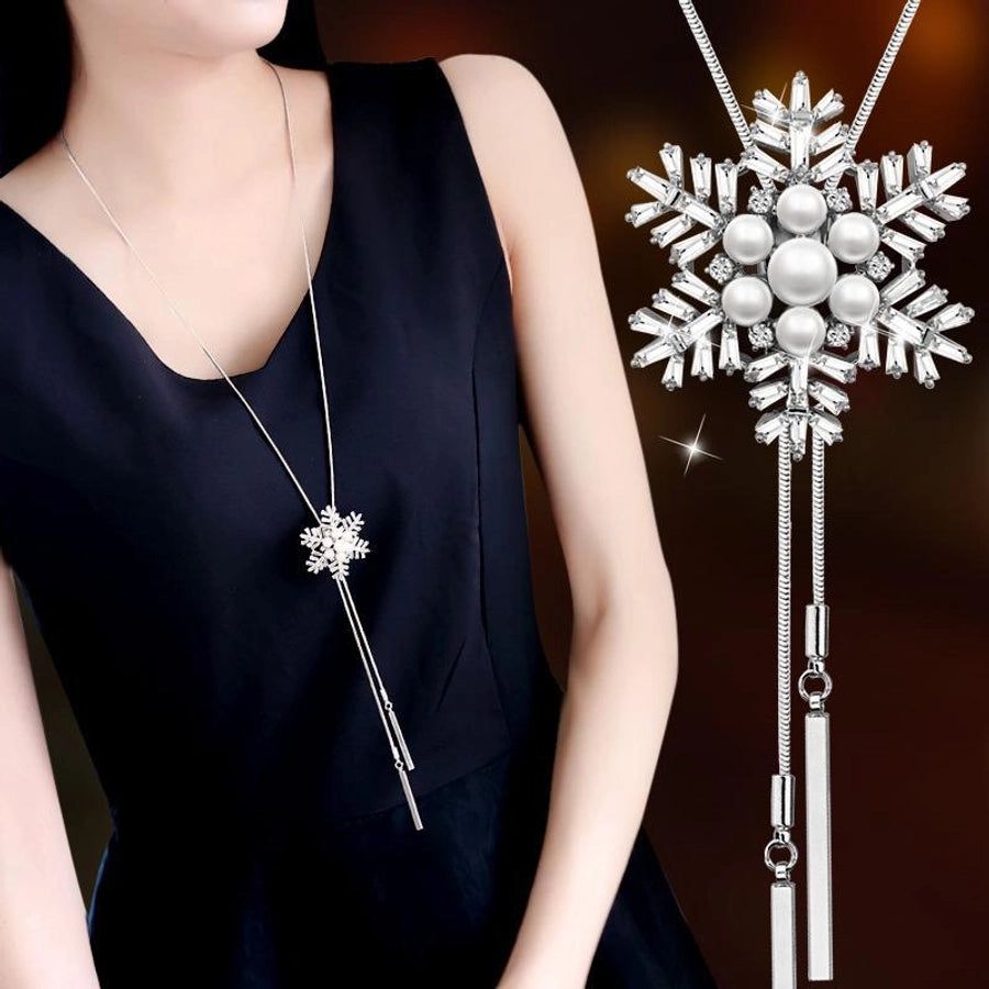 ig style shiny snowflake alloy copper plating inlay artificial crystal artificial pearls rhinestones women's sweater chain